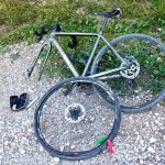 Réparation : crevaison du tubeless gravel pour les nuls Track & News