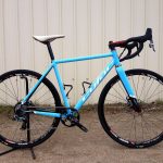 Cyfac fait du Gravel “cousu main” Bike Café