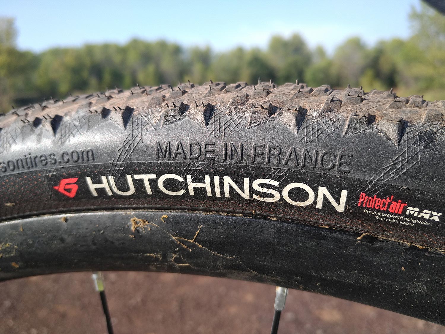 Test du pneu de gravel Black Mamba de Hutchinson