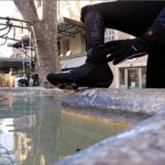 Pieds et mains, les cyclistes allumés se chauffent à l’électrique E-cover de Racer et Feelwarm de Tucano