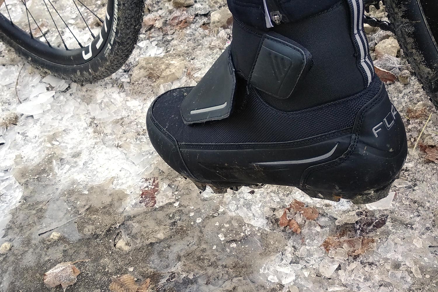 Test des chaussures vélo FLR Defender