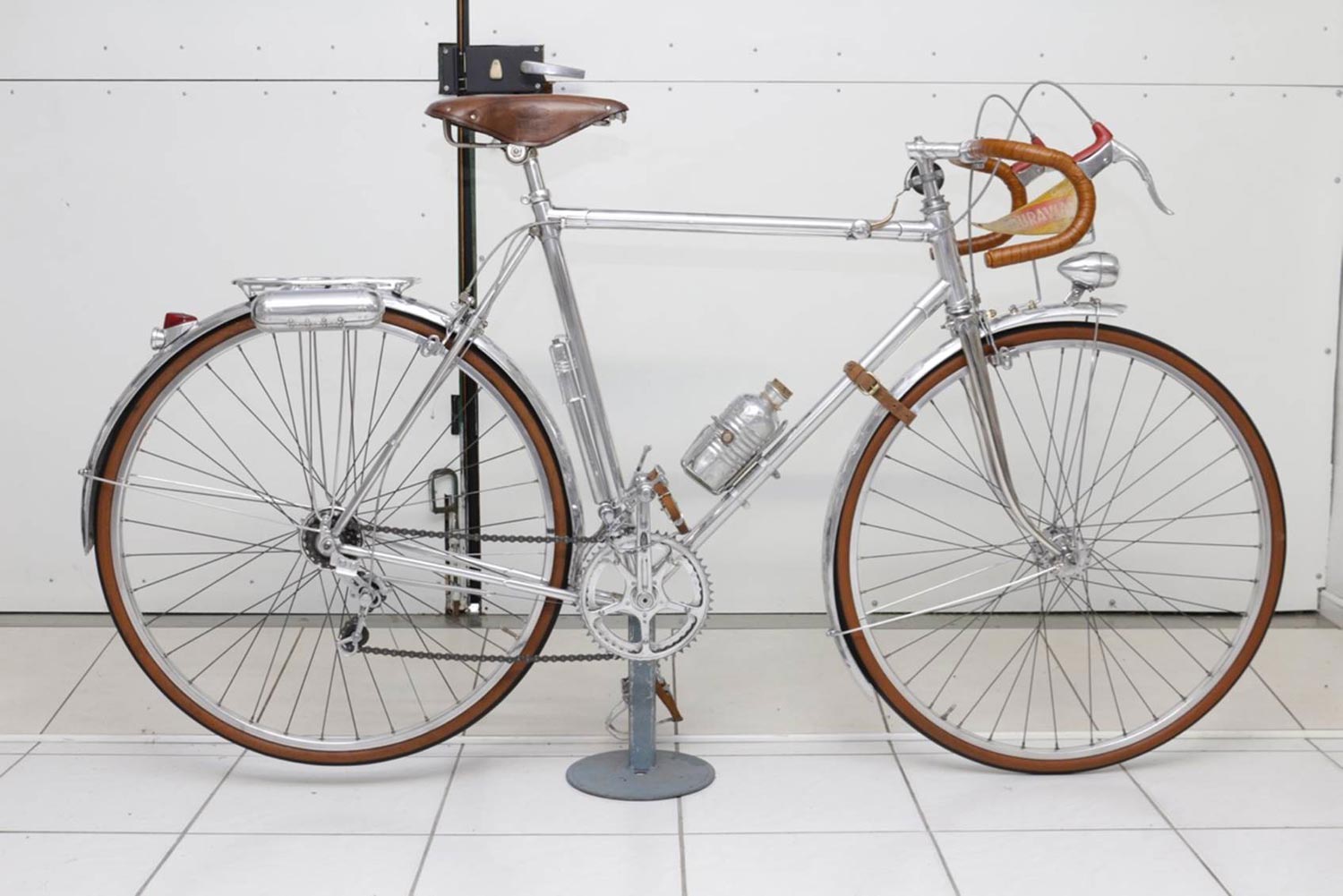 Duravia  une histoire de vélos, au design intemporel - Bike Café