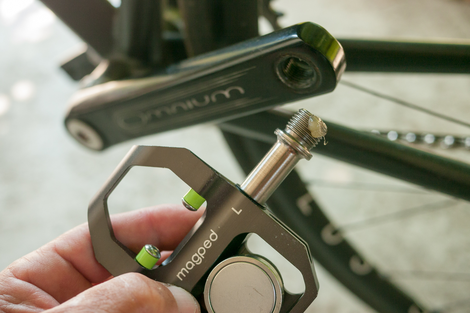 Magped magnetic pedals cycling fixed gear Desgena Sram Omnium