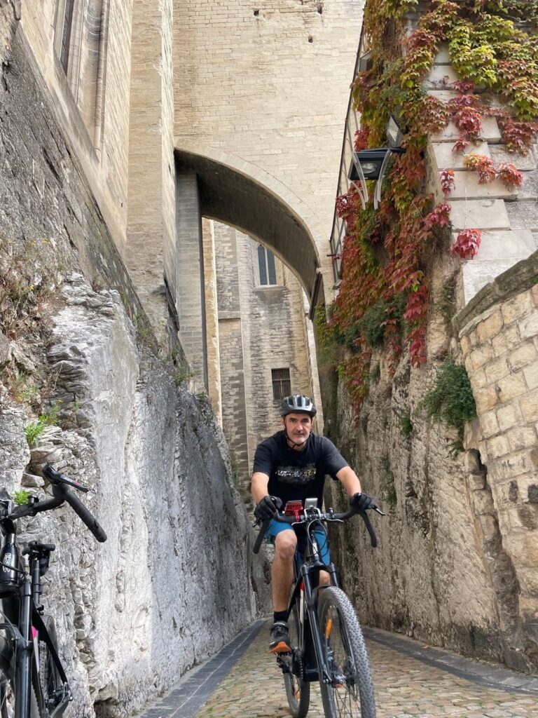 Du gravel et bikepacking à Avignon