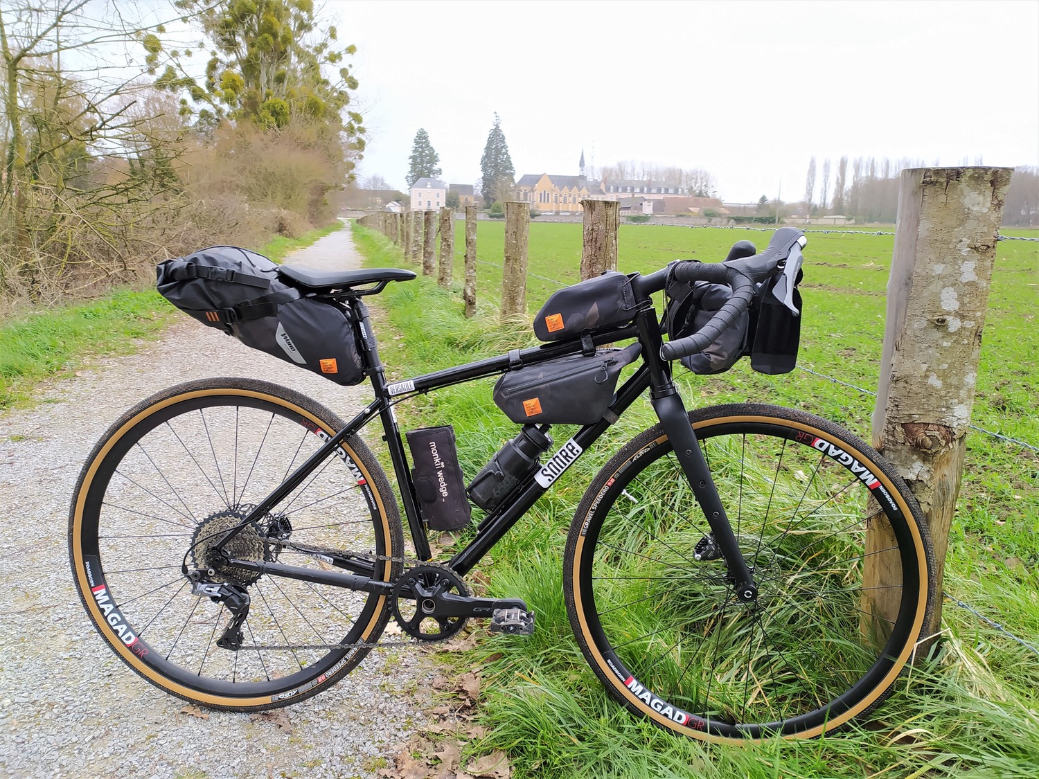 Bagagerie bikepacking WOHO, efficace et ultralight - Bike Café
