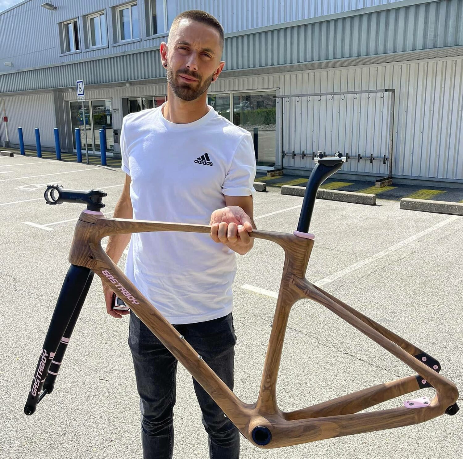 Gastaboy le vélo en bois de Jean-Yves Couput