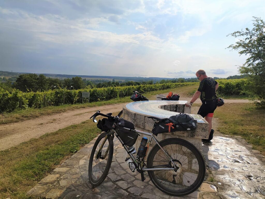 Bercé par le Loir une aventure bikepacking en autonomie