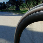 Pneus route endurance American Classic Torchbearer : sur coussin d’air American Classic Torchbearer 700 X 32c endurance road cycling tyre tire