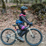 Un hiver au chaud et coloré avec Ekoï textile hiver vélo femme tenue Ekoi