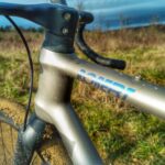 Robert Frameworks RG1 : le Gravel titane hydroformé Robert Frameworks Gravel