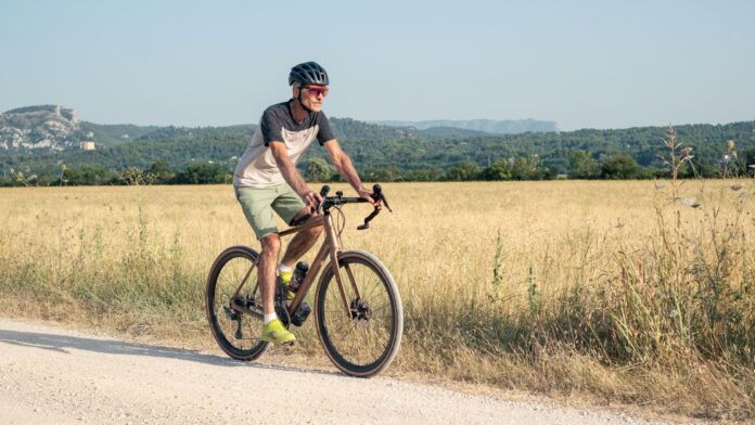 Test de l'ensemble short tee-shirt Odlo