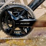 Shimano présente sa nouvelle transmission 105 12 vitesses mécanique abordable Shimano annonce la sortie de son groupe 105 mécanique
