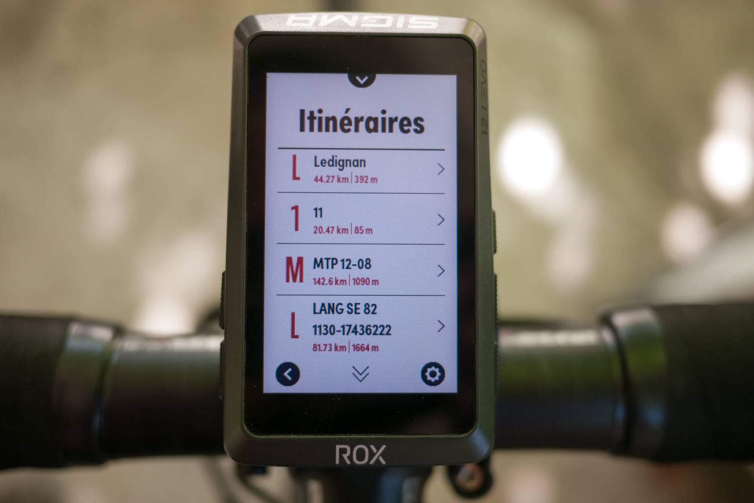 Sigma Sport Rox 12.1 Evo GPS Cycling computer device unit routes screen