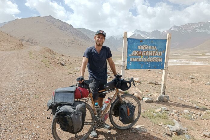 Partir rouler au Tadjikistan