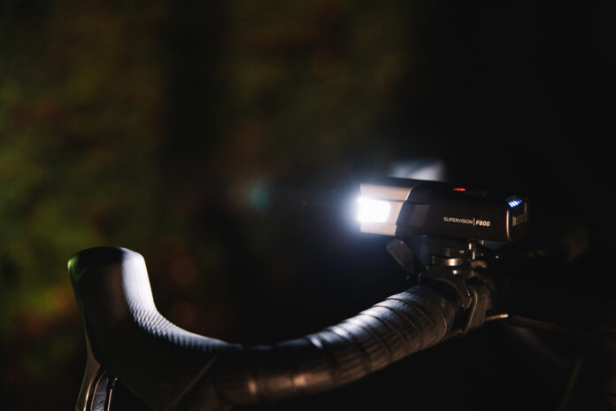 Zefal éclairage vélo avant Supervision 800 lumens pour voir la nuit