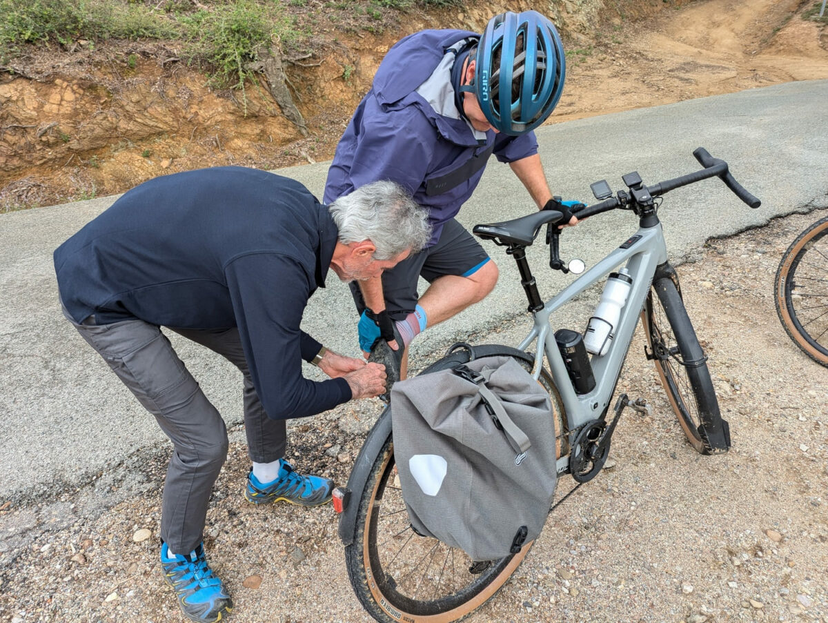 Réglage de cales Moustache Dimanche Gravel 4