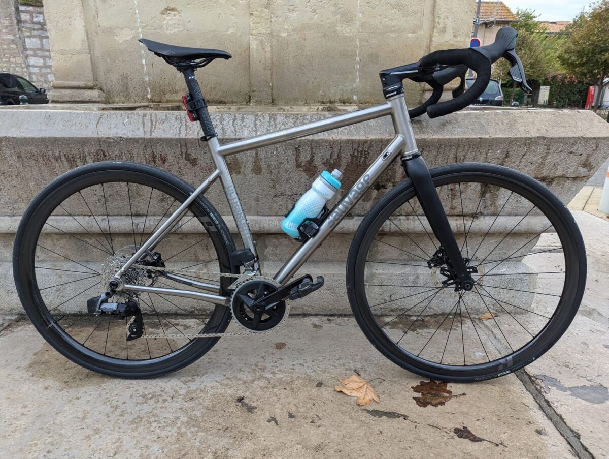 Sauvage Ultraroute vélo ultra-distance en titane