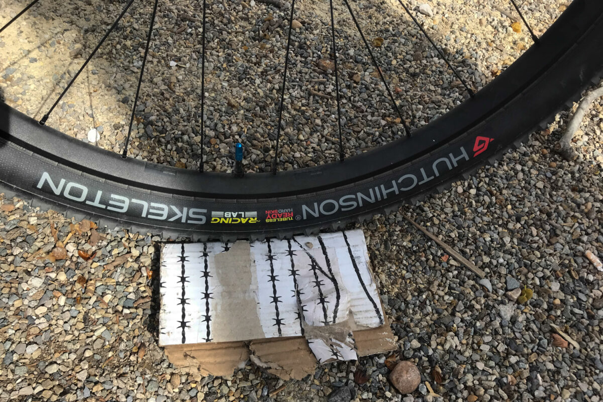 Hutchinson Skeleton XC monstercross tire