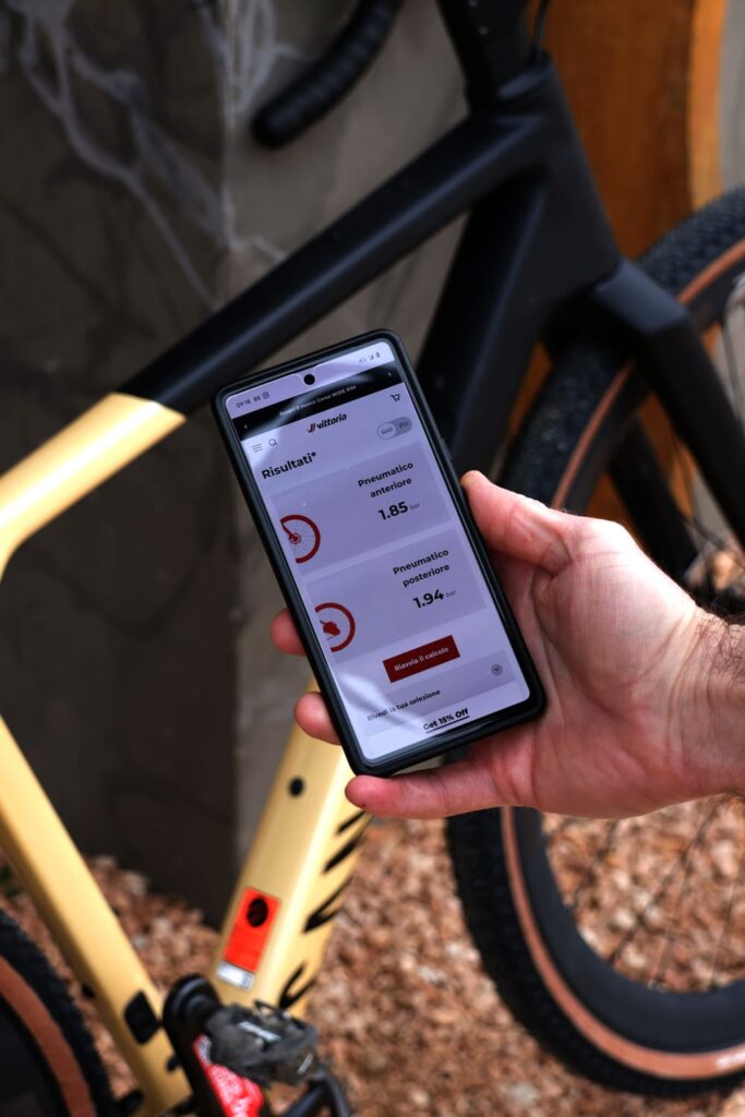 L'outil Vittoria pour calculer la bonne pression dans son pneu de gravel