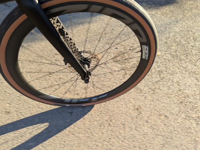 Roues carbone Zipp 303 Firecrest