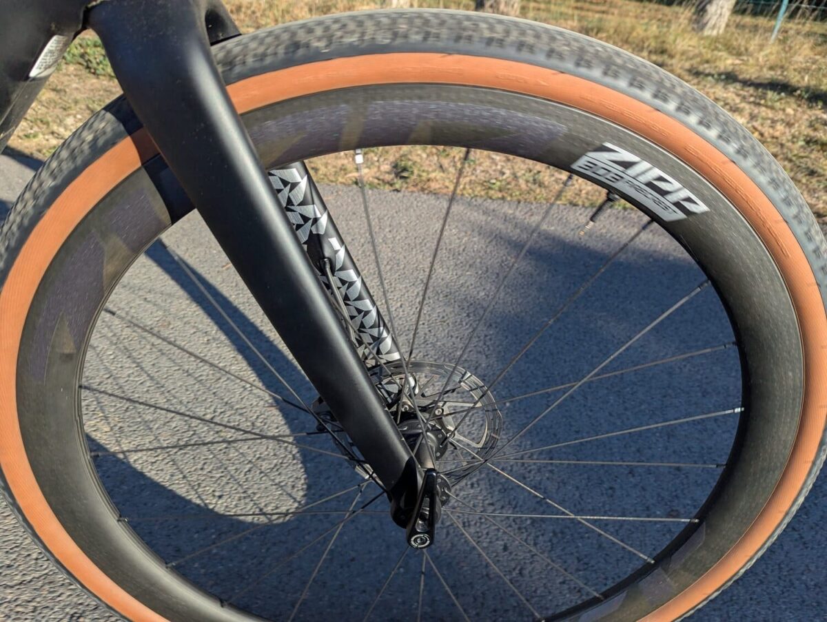 Roues carbone Zipp 303 Firecrest