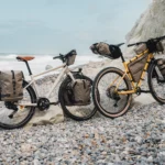 Sacoches ADVT 900 de Decathlon : une nouvelle offre pour le voyage à vélo Bike Café - Décathlon ADTV 900