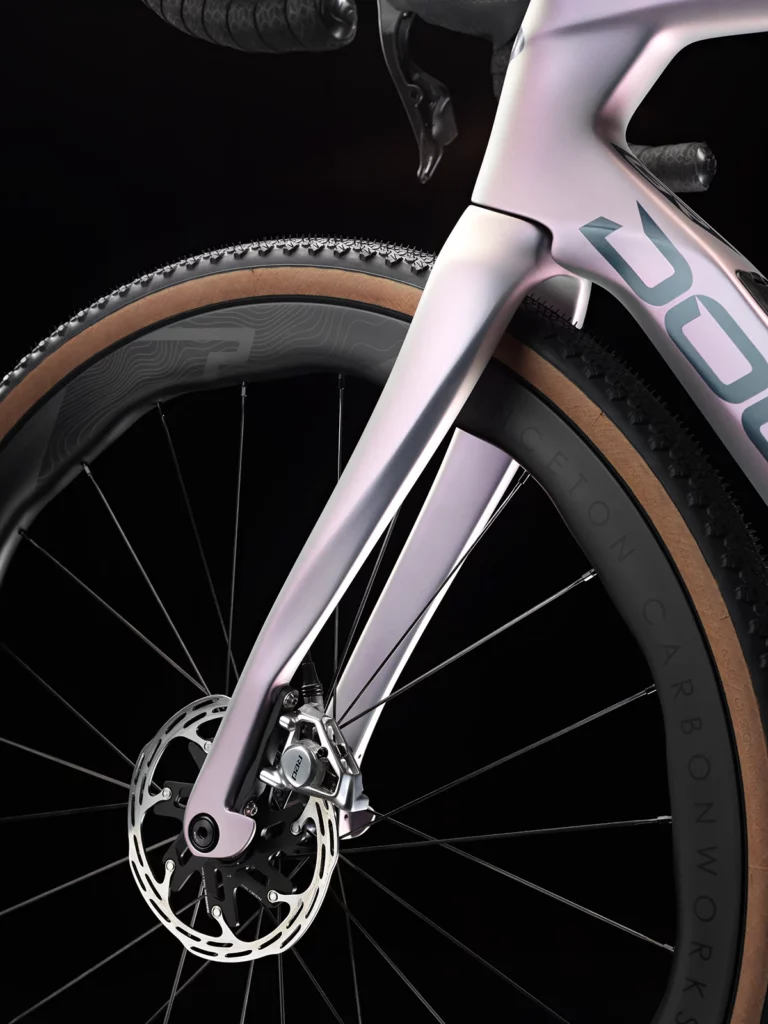 Nouveau Gravel Race Pinarello DOGMA GR - détail - Bike Café