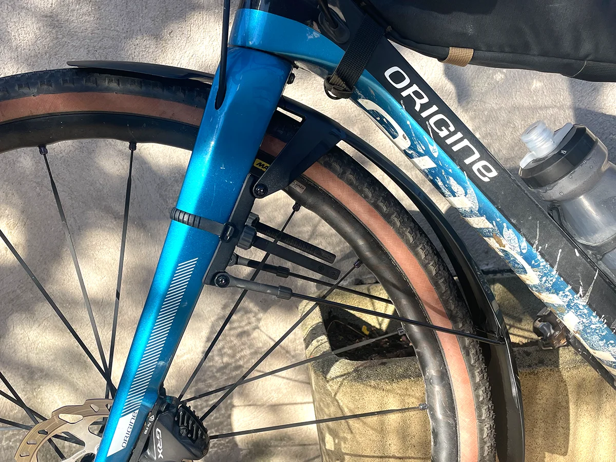 Garde-boue BBB DiscGuard : passage de roues