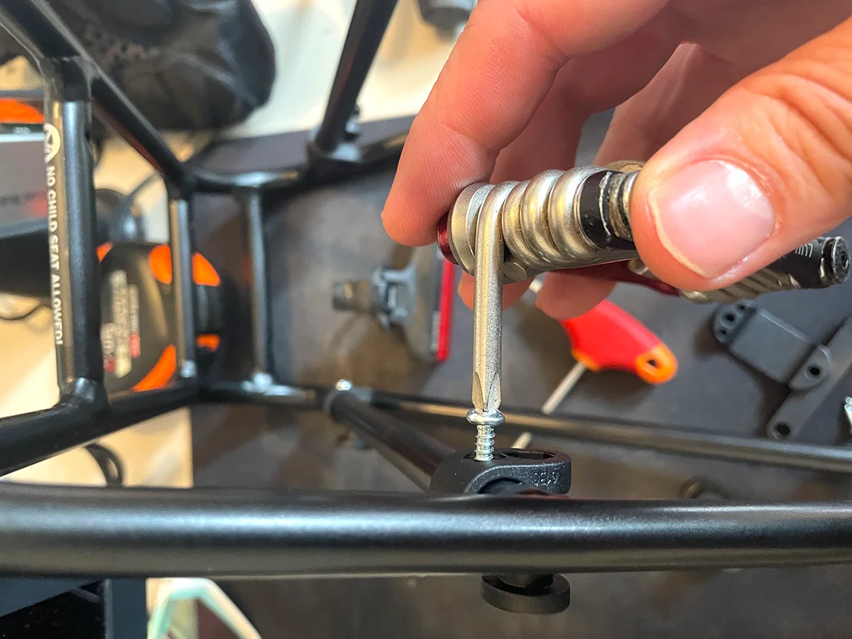 Porte-bagages ORTLIEB Quick-Rack : la pose