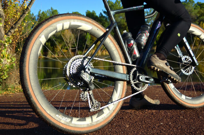 SRAM Rival AXS XPLR 13 vitesses