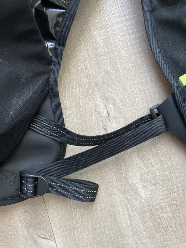 Sangles de réglage latérales du sac Restrap race hydration vest