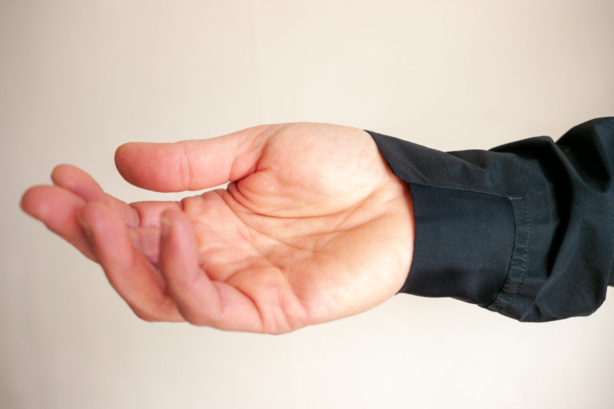 Gorewear winter women cycling kit jacket sleeve cut