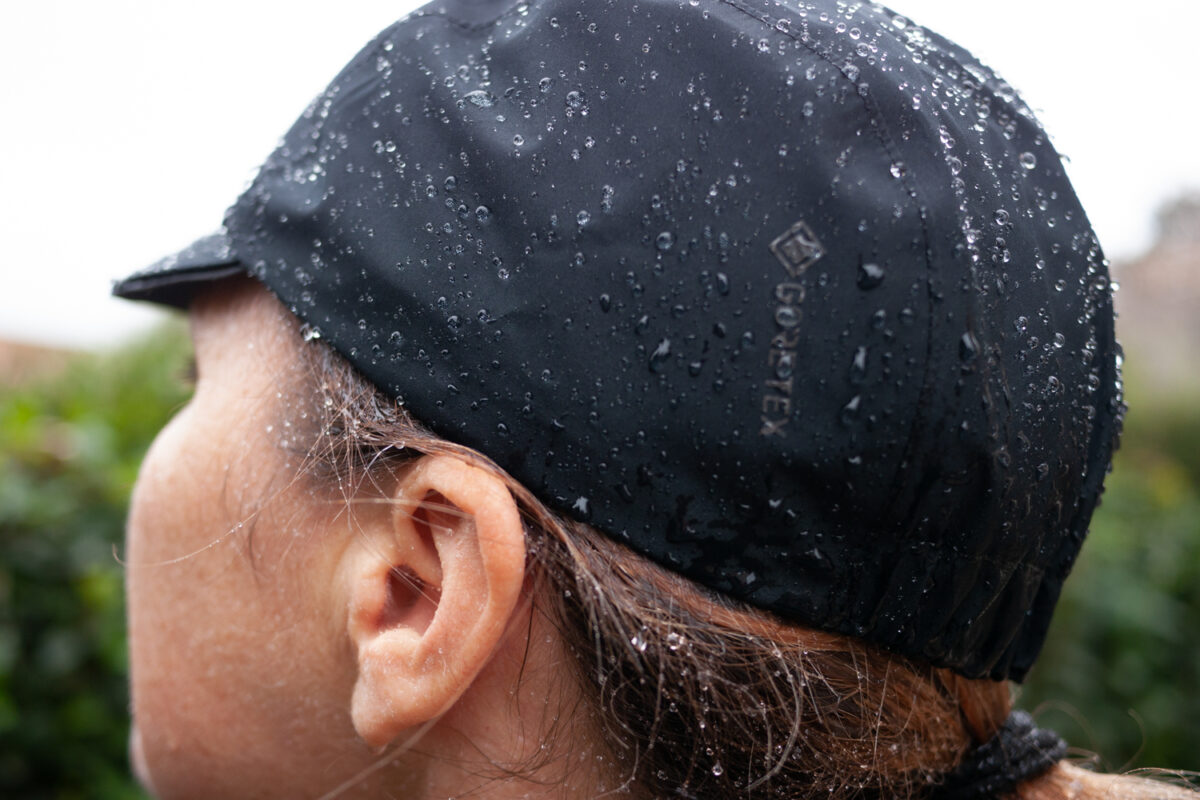 Gorewear winter women cycling kit raining Gore-tex C7 cap
