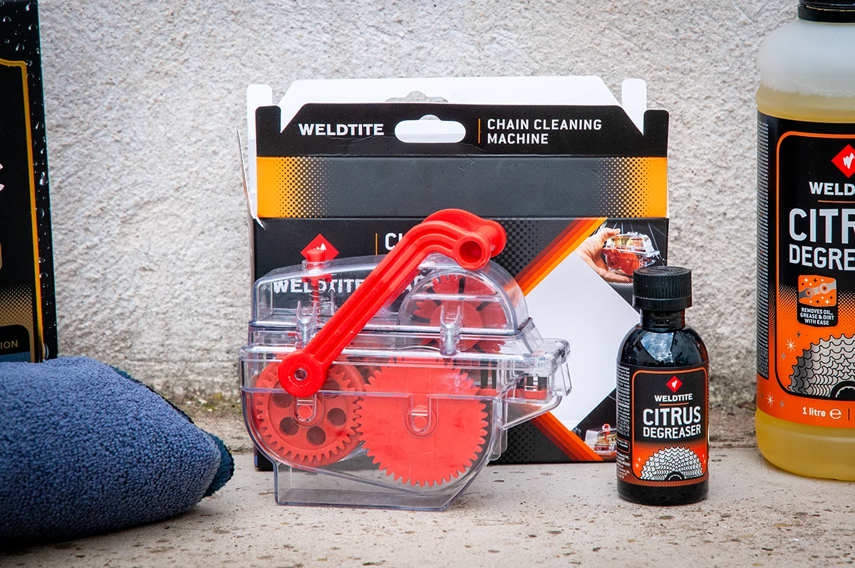 test de la Weldtite Chain Cleaning Machine