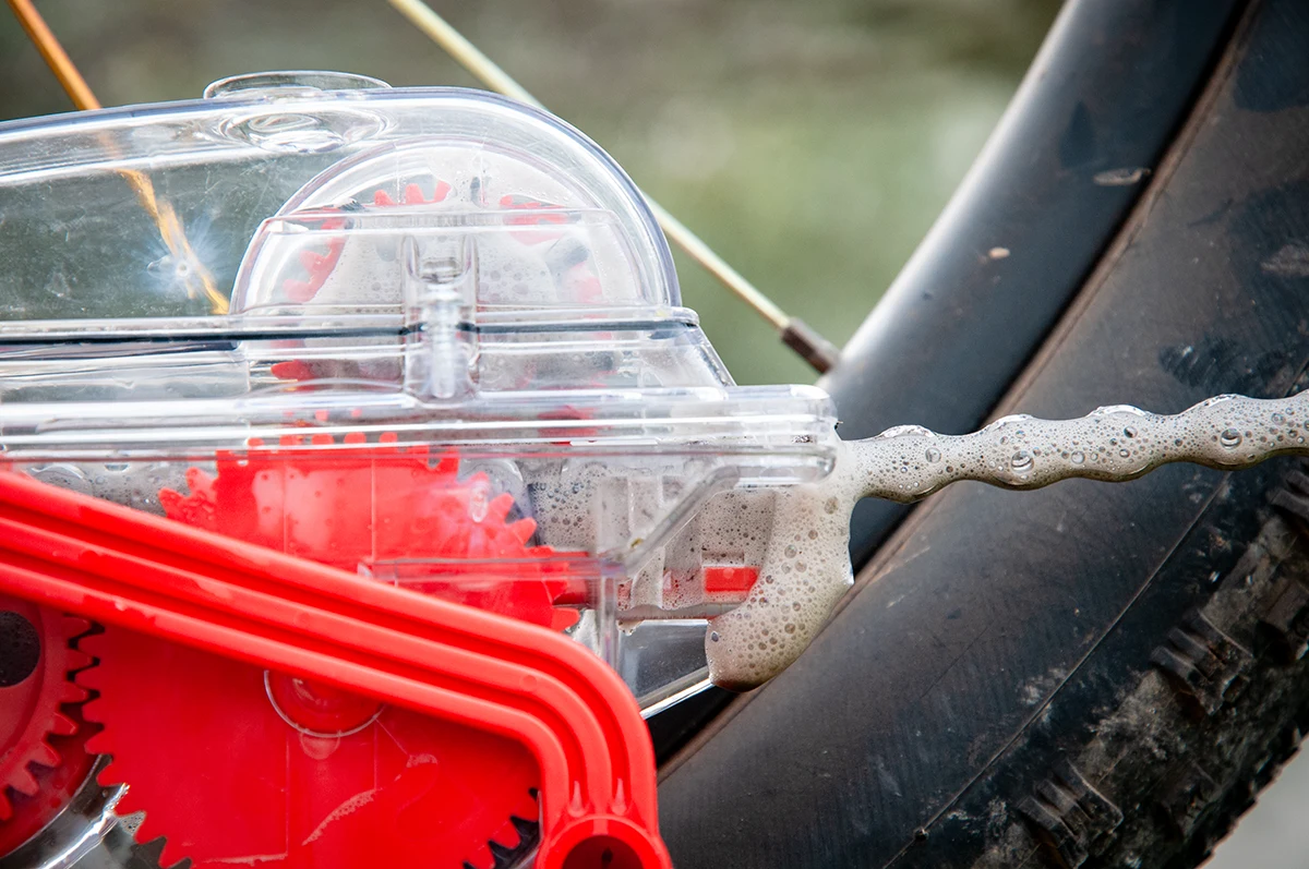 test de la Weldtite Chain Cleaning Machine