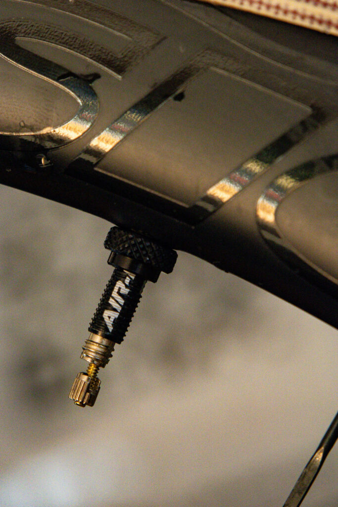 Vittoria Air-Liner Light Road