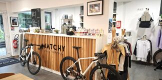 Prendre un café au Matchy Cyclist Clubhouse