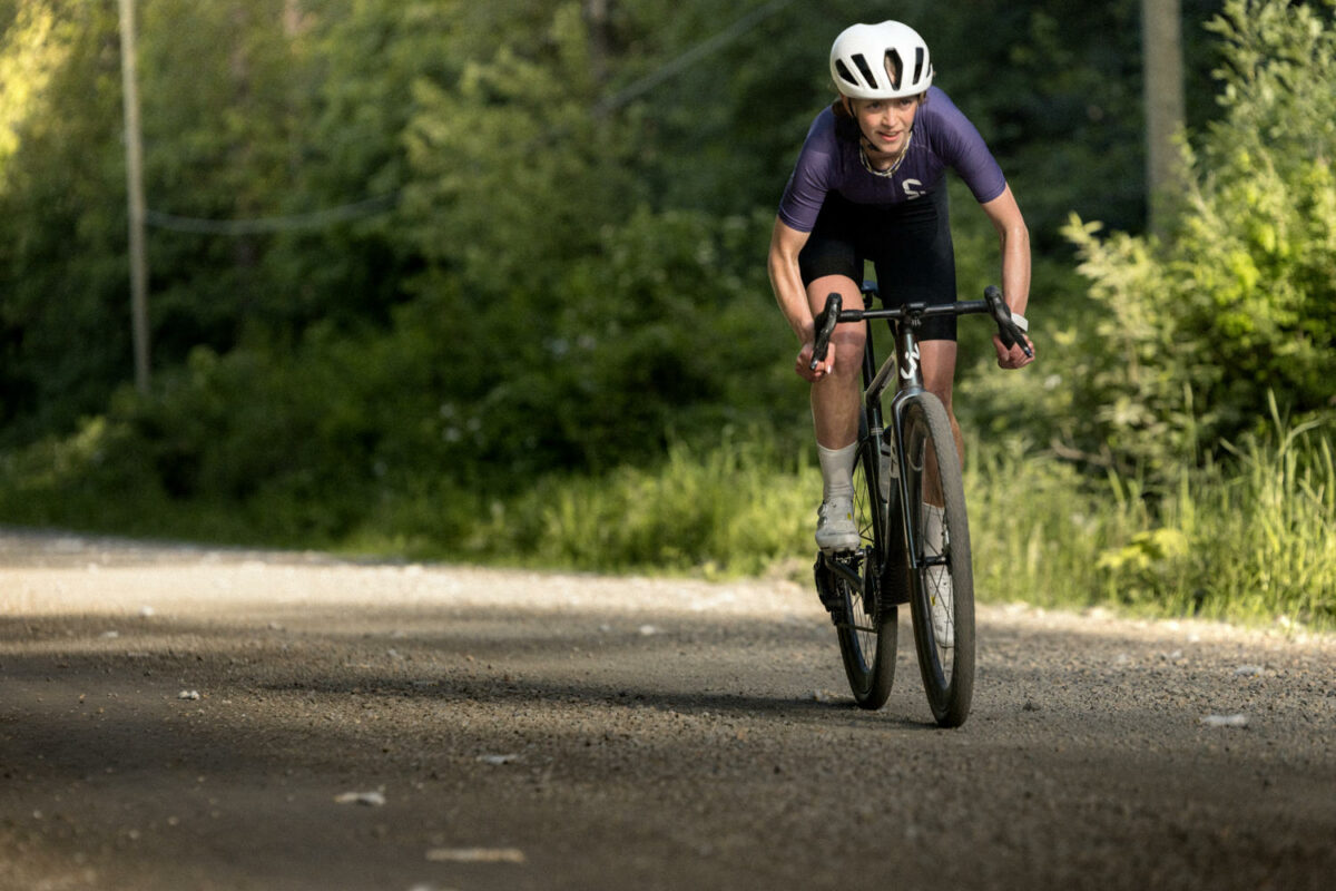Giant entre dans la race