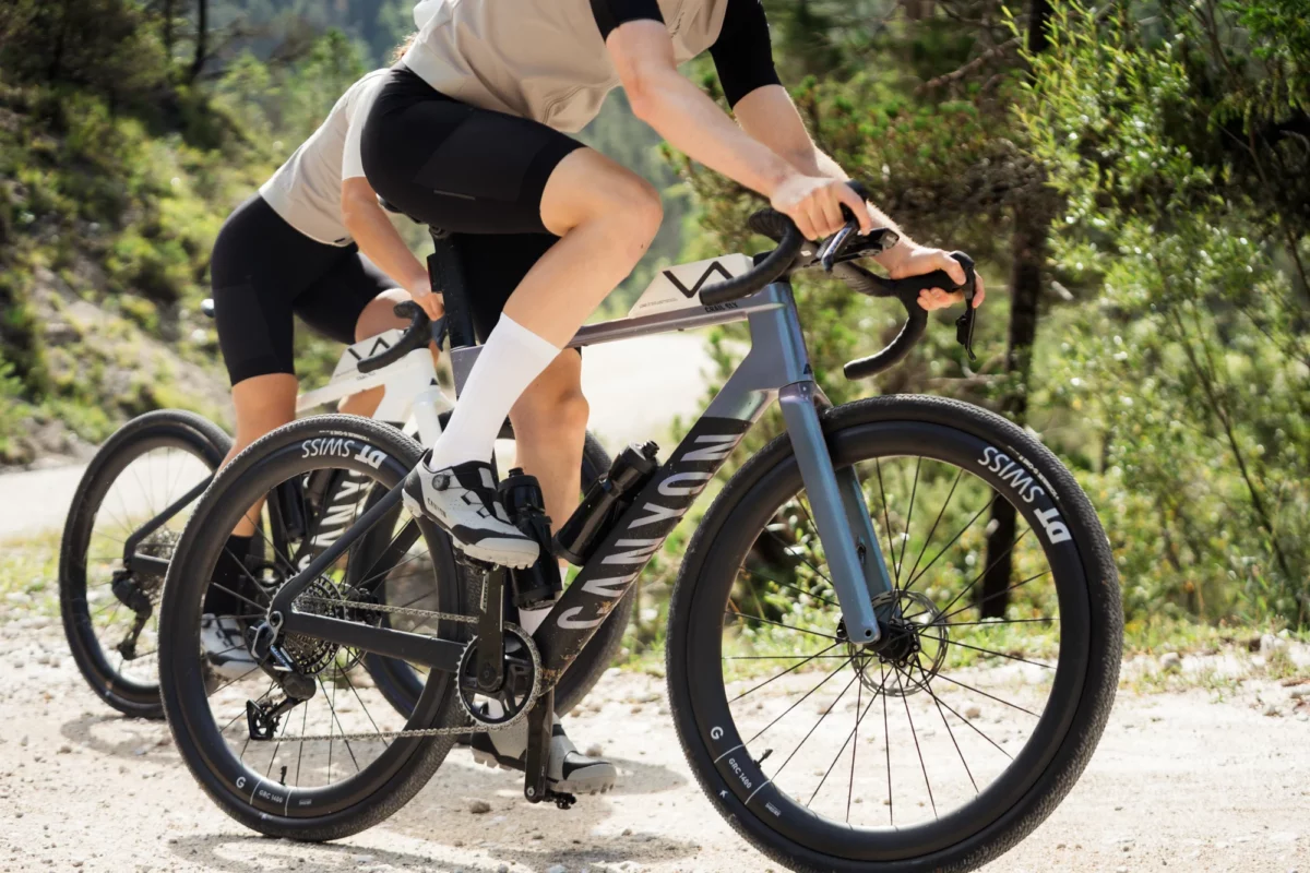 Canyon Grail CF SLX en action